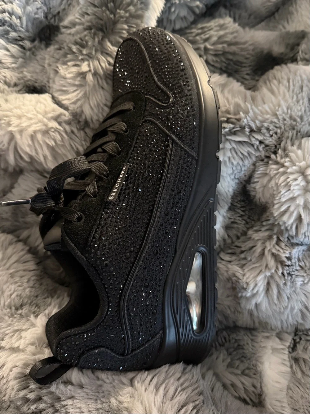 Skechers size 10